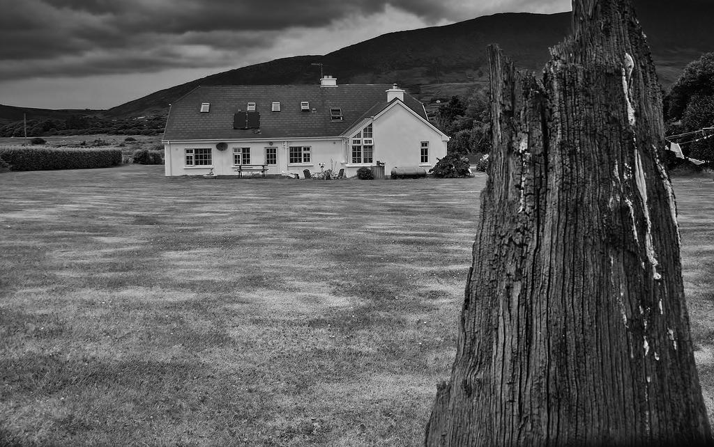 Strand'S End House Rooms Only, No Breakfast Served Cahersiveen Exteriör bild